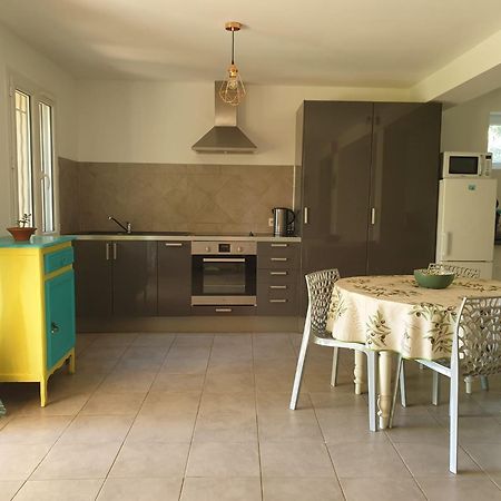 L'Oliveraie Hyeres Luaran gambar